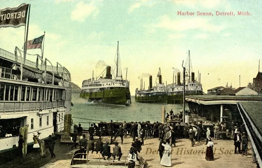 Postcard - Harbor Scene, Detroit, Mich.
