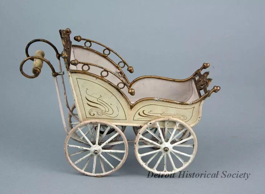 Carriage, Doll