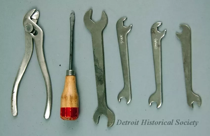 Kit, Tool