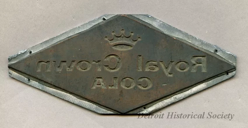 Plate, Engraving