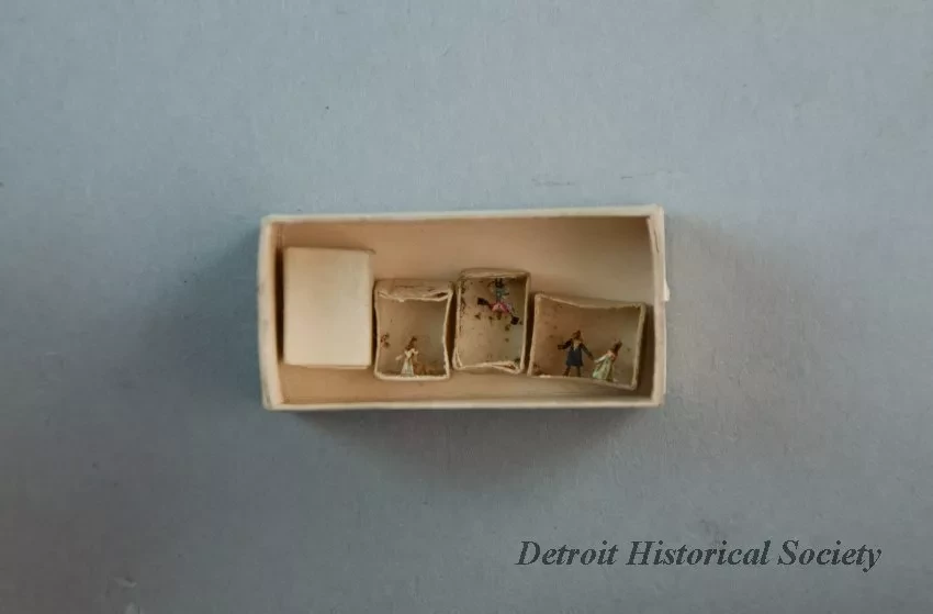 Box, Accessory