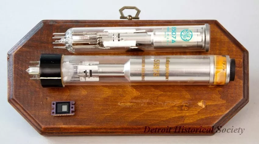 Tube, Vacuum