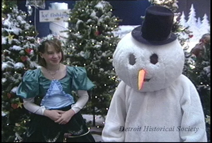 U-Matic - Festivals of Trees/Renaissance Christmas
11-24-90