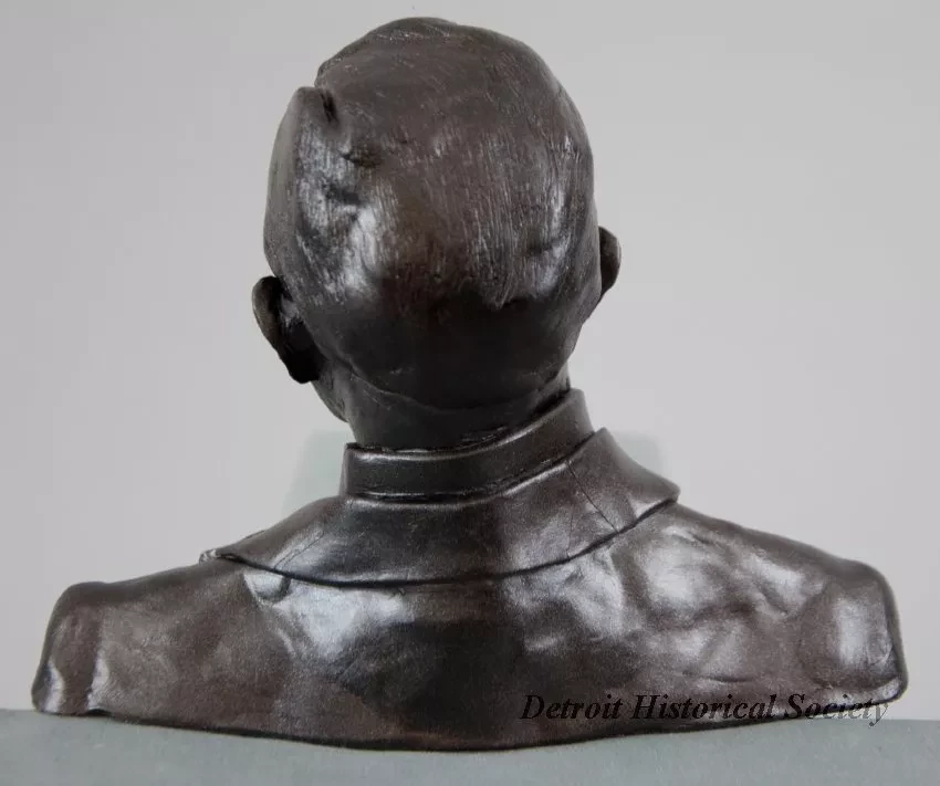 Bust