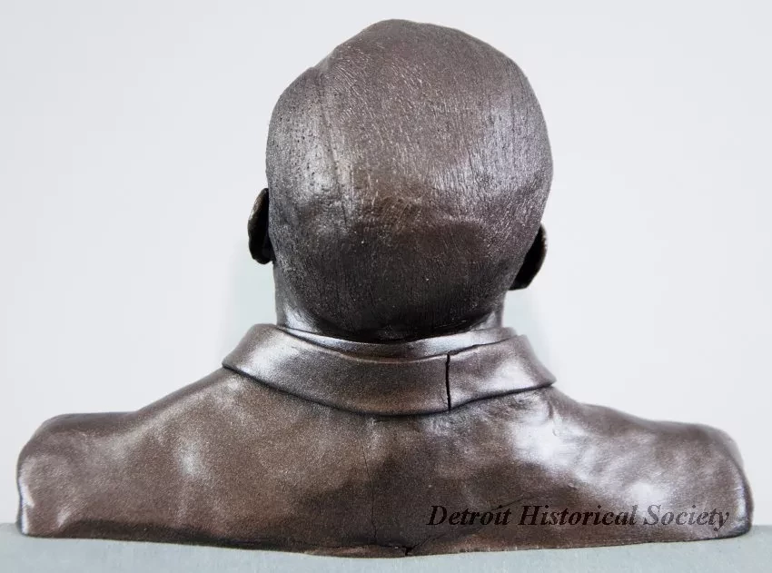 Bust