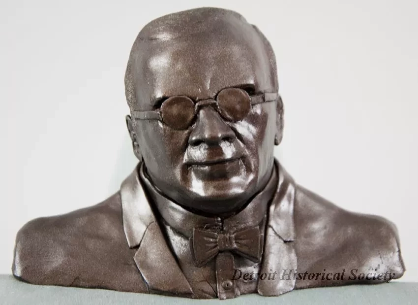 Bust