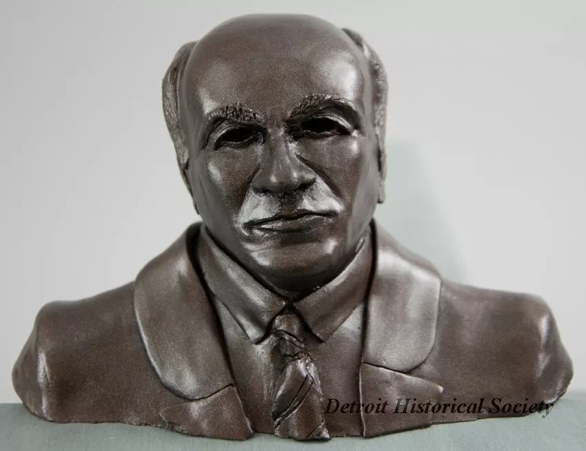 Bust
