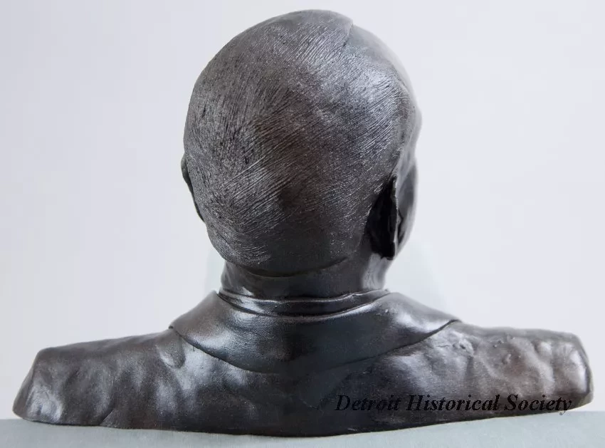 Bust
