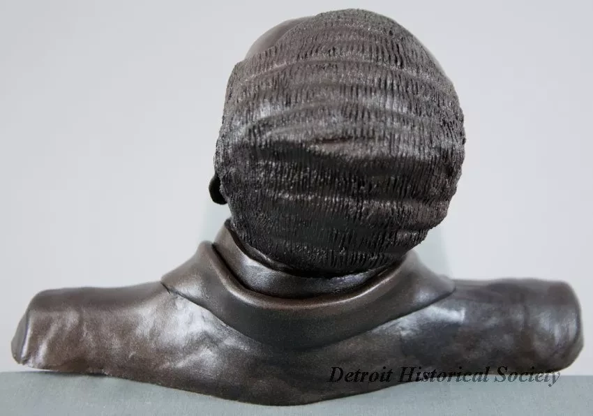 Bust