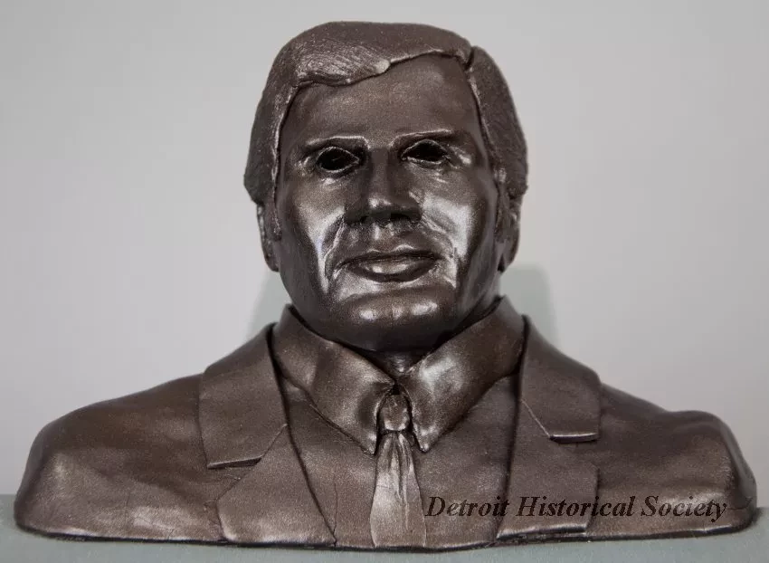 Bust