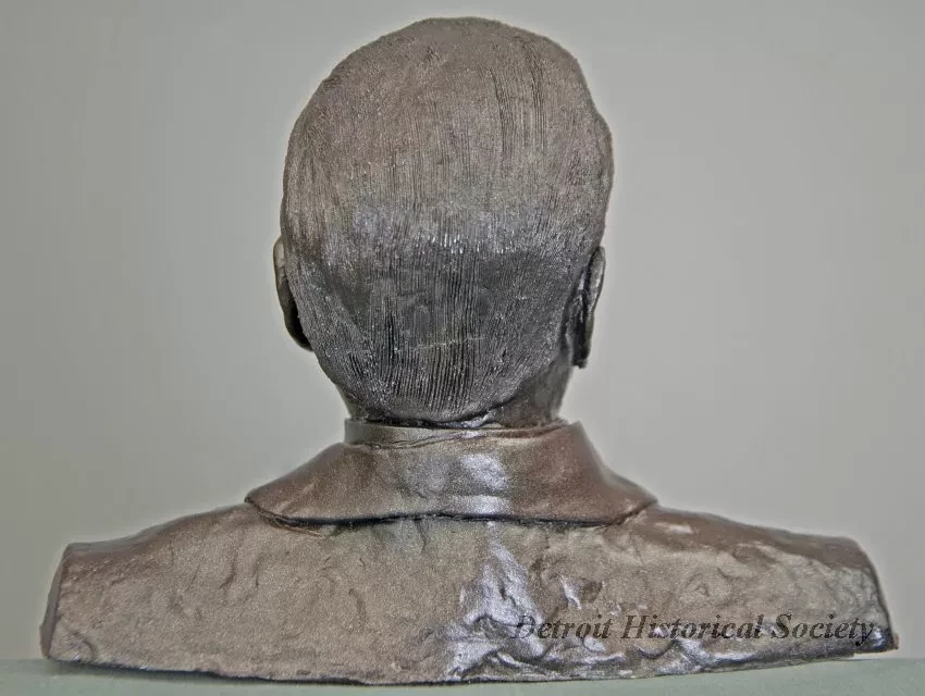 Bust