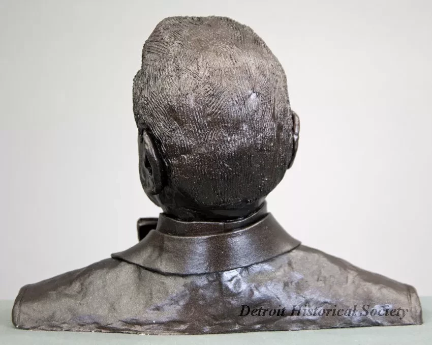 Bust
