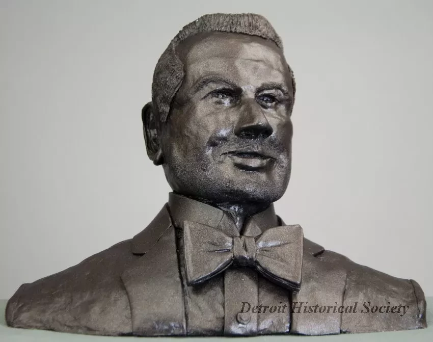 Bust