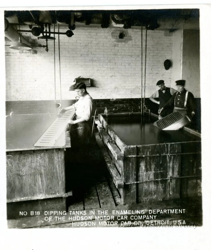 Stereograph - Dipping Tanks In The Enameling Department Of The Hudson Motor Car Company, Hudson Motor Car Co, Detroit, USA