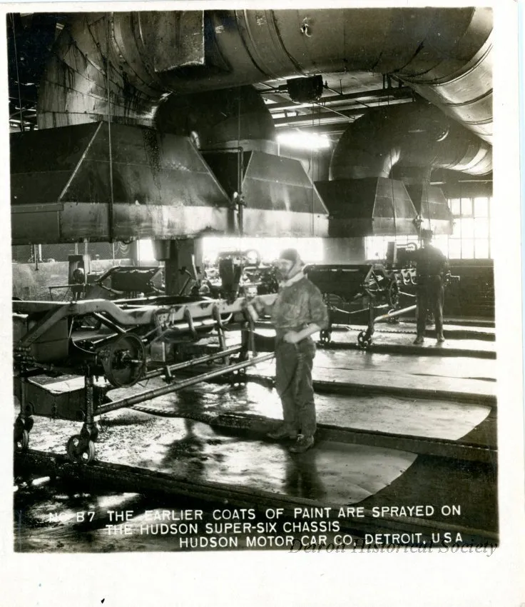 Stereoview - The Earlier Coats Of Paint Are Sprayed On The Hudson Super-Six Chassis, Hudson Motor Car Co, Detroit, USA