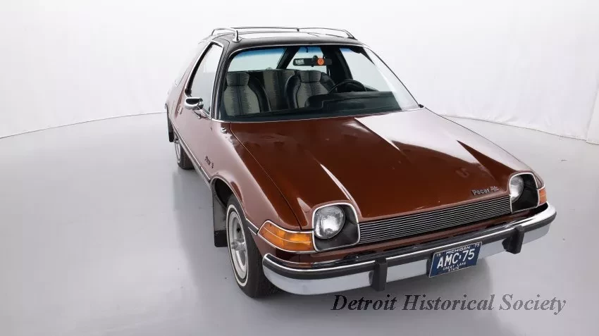 Automobile - 1975 American Motors 2-Door Pacer - Dhs_1982_068_001_arceye_user_01