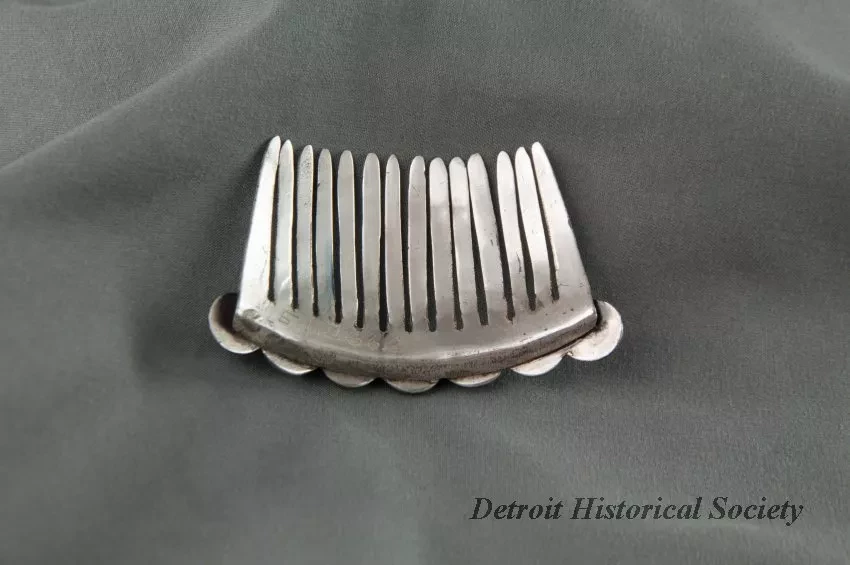 Comb