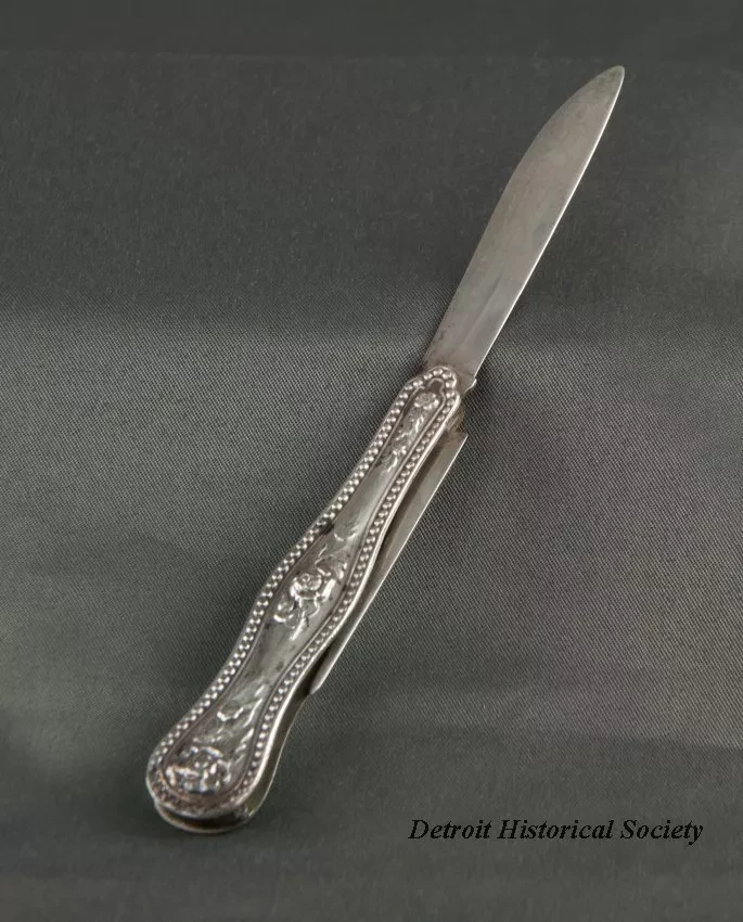 Knife, Pocket