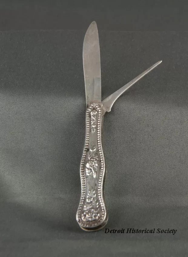 Knife, Pocket