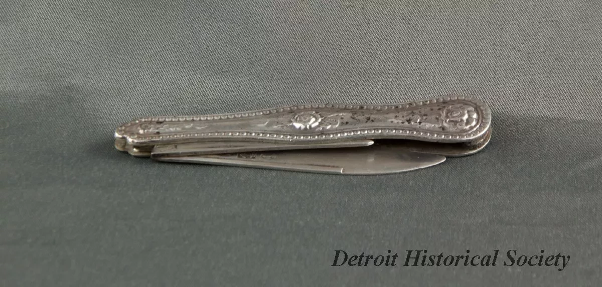 Knife, Pocket