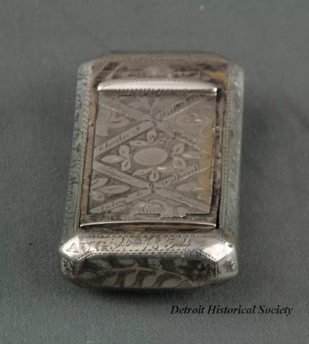 Snuffbox