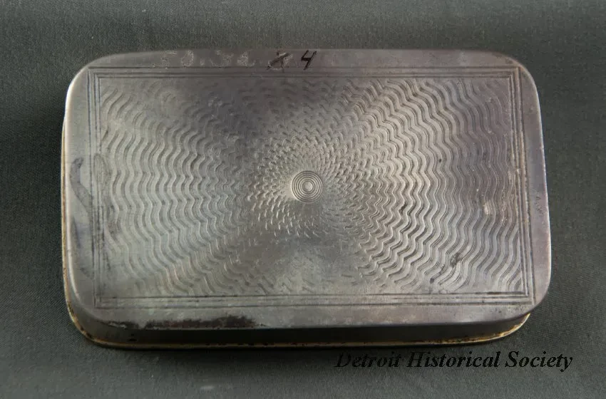 Snuffbox