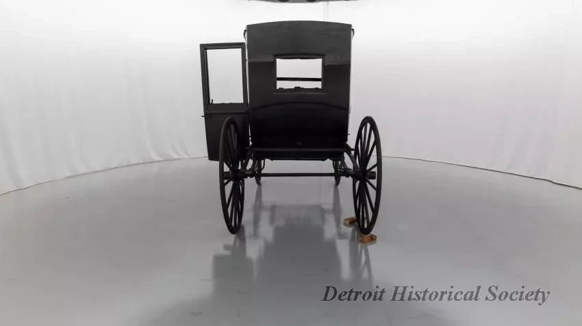 Carriage - 1890's Enclosed Rockaway Carriage - Dhs_1948_145_028_arceye_spin_02_014