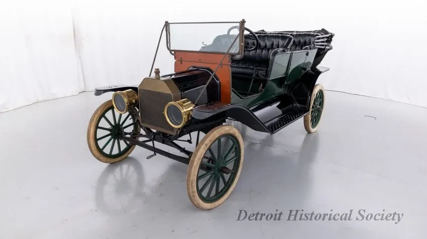 Automobile - 1911 Model T Ford Touring Car