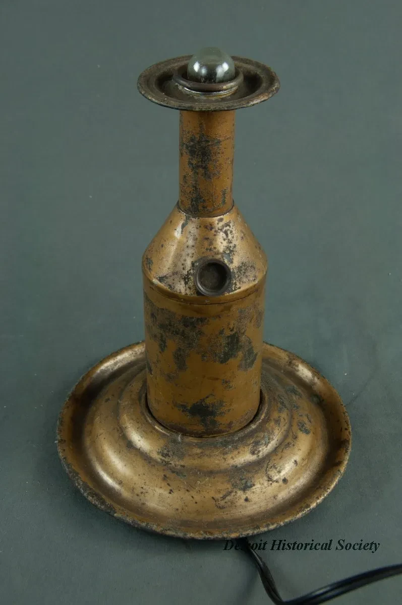 Lamp, Oil