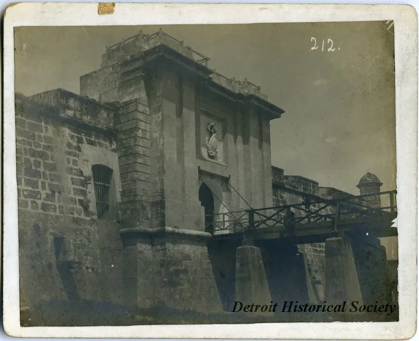 Photograph, Cabinet