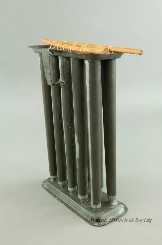 Mold, Candle