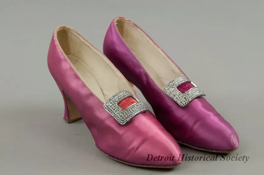 Shoe