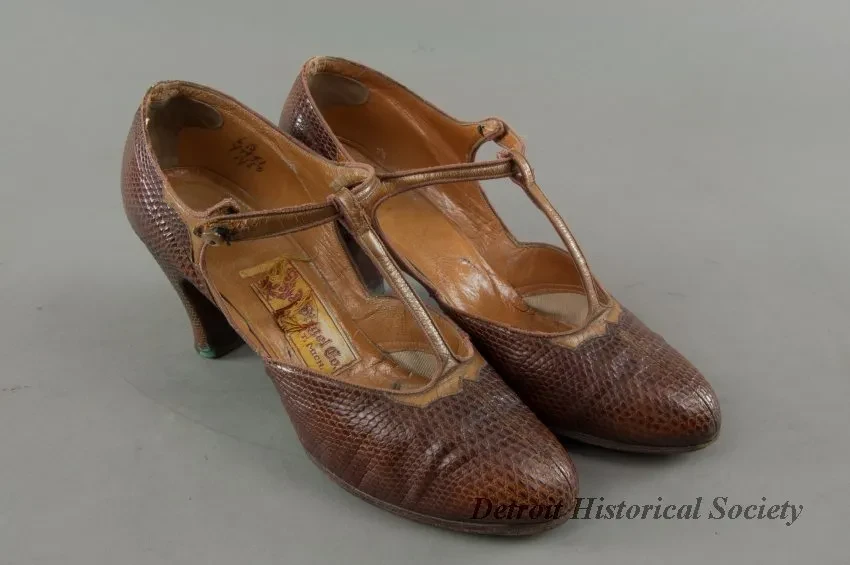 Shoe - Dhs_1959_132_003_sf_01