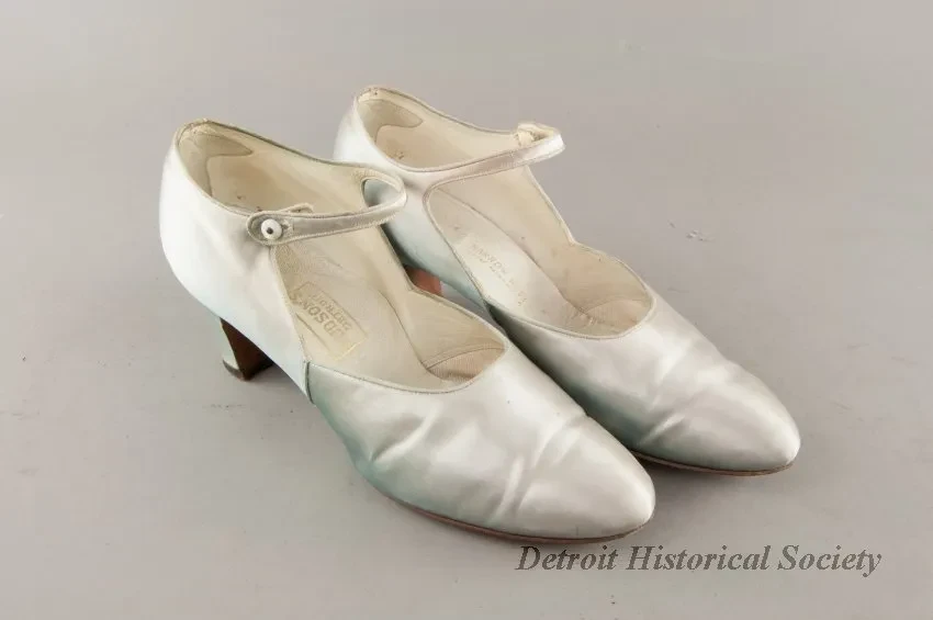 Shoe - Dhs_1959_214_003_sf_01