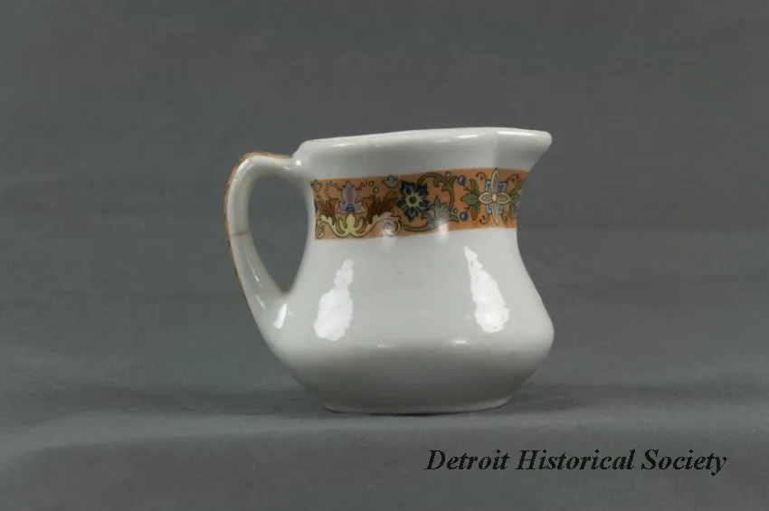 Pitcher, Cream - Dhs_2025_091_008_3_sf