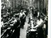 Stereograph - Battery Of Crank Shaft Machines In The Background, Hudson Motor Car Co, Detroit, USA